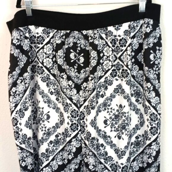 Calvin Klein Women Black and White Boho Chic Wide Leg Pants sz 1X - Picture 2 of 11